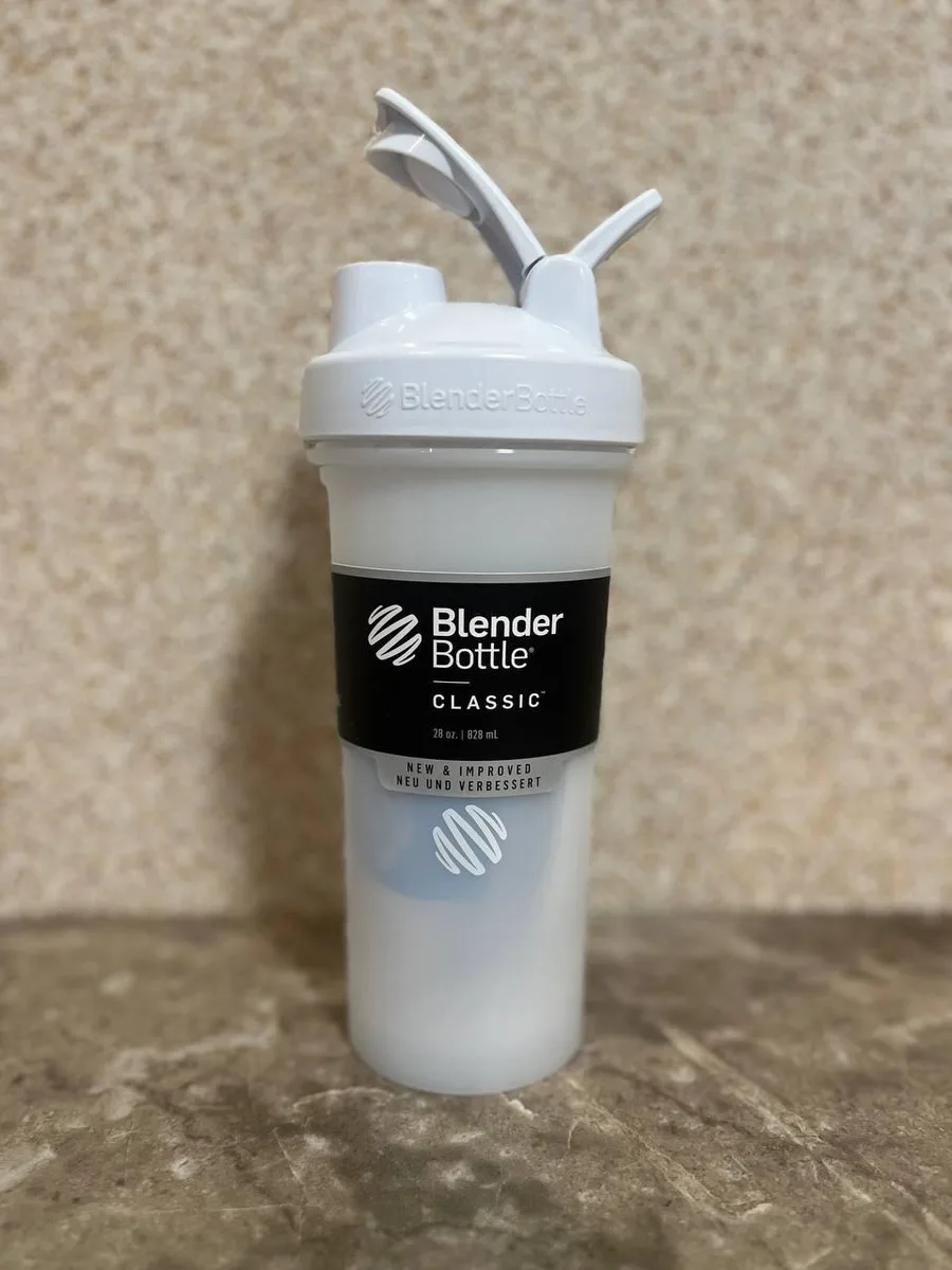 Шейкер спортивний BlenderBottle Tritan 820 мл Білий