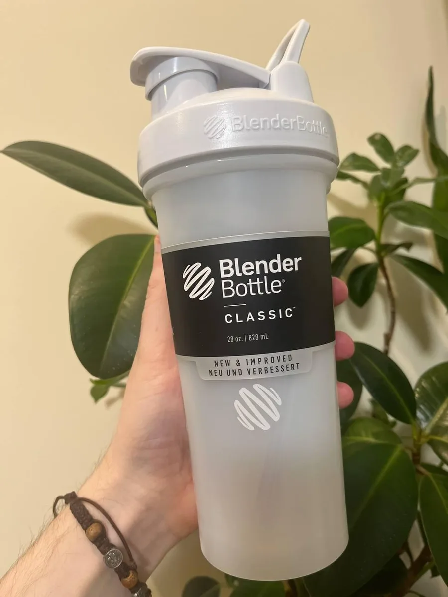Шейкер спортивний BlenderBottle Tritan 820 мл Білий