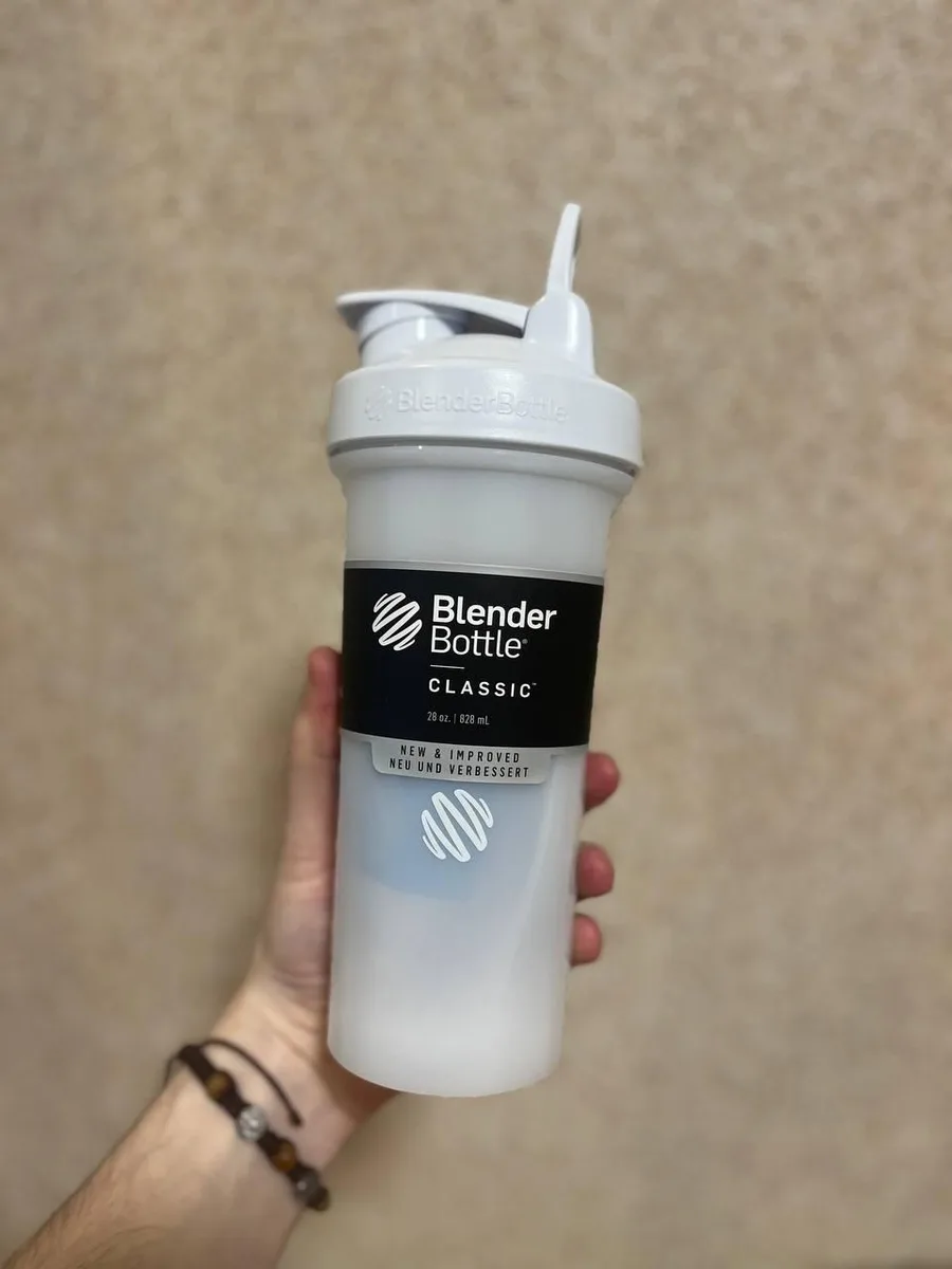 Шейкер спортивний BlenderBottle Tritan 820 мл Білий