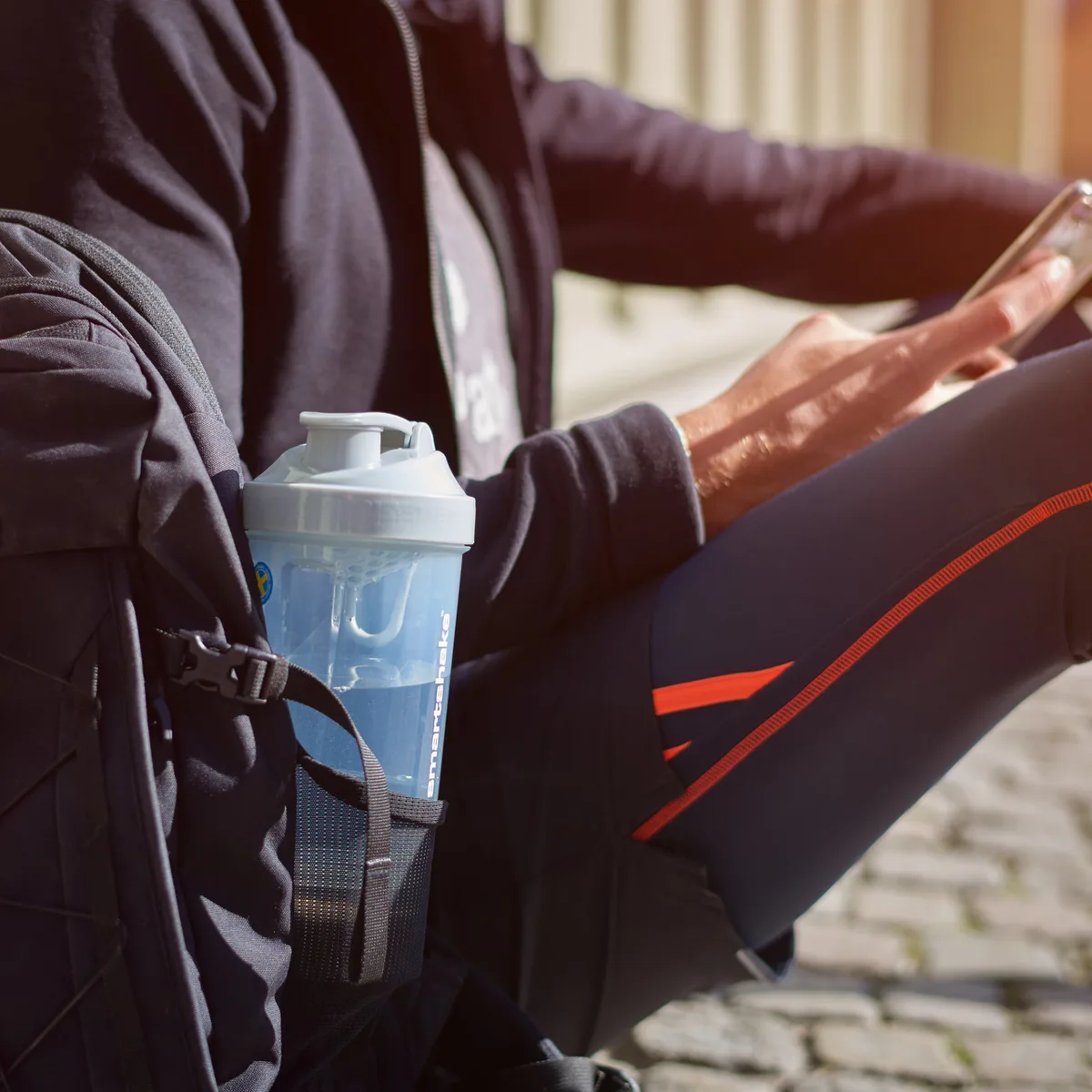 Шейкер спортивний SmartShake пластик 500 мл Білий 2 відсіки