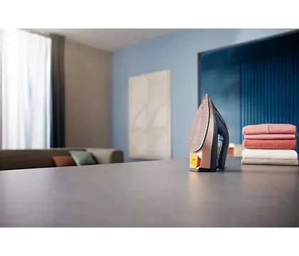 Праска Philips Azur 8000 Series, 3000 Вт, 350 мл, паровий удар 260 г, постійна пара 85 г, нержавіюча сталь, темно-синя.