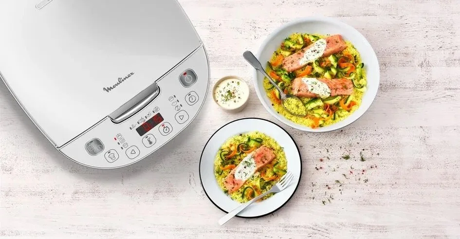 Мультиварка Moulinex SimplyCook Plus, 750 Вт, 4-літрова чаша, електронне управління, метал і пластик, білий колір.
