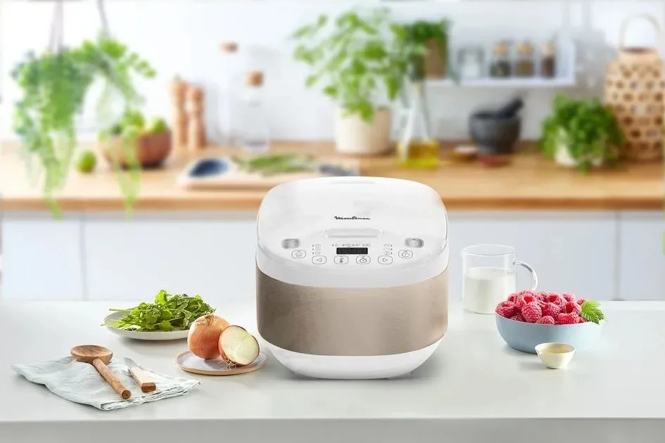 Мультиварка Moulinex SimplyCook Plus, 750 Вт, 4-літрова чаша, електронне управління, метал і пластик, білий колір.