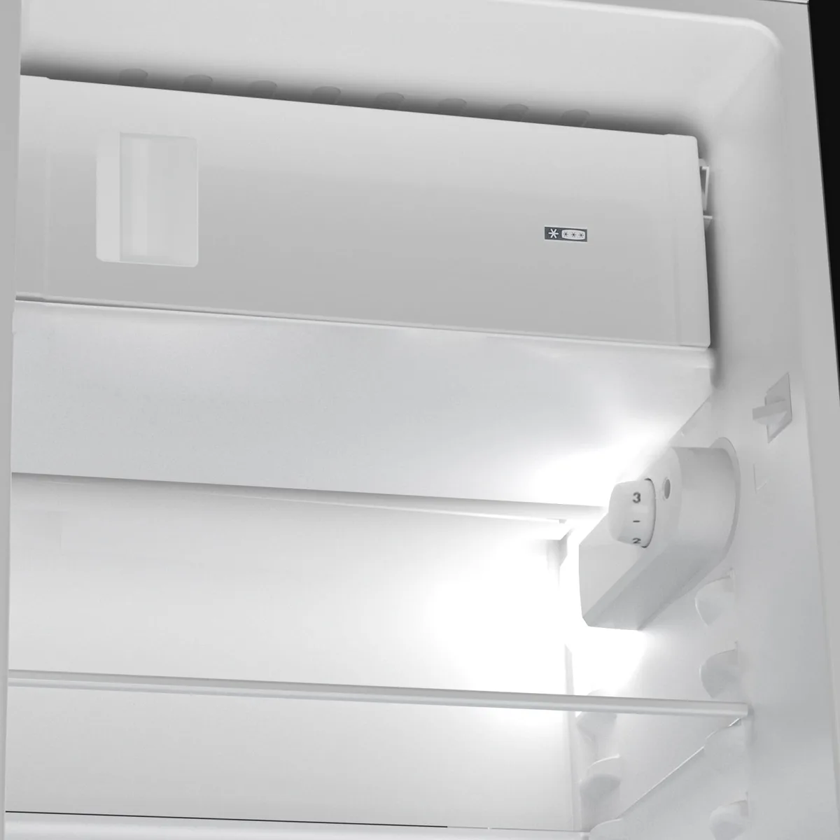 Вбудований холодильник Beko 86x55x55 см, об'єм холодильної камери 97 л, морозильна камера 13 л, 2 дверці, клас енергоефективності