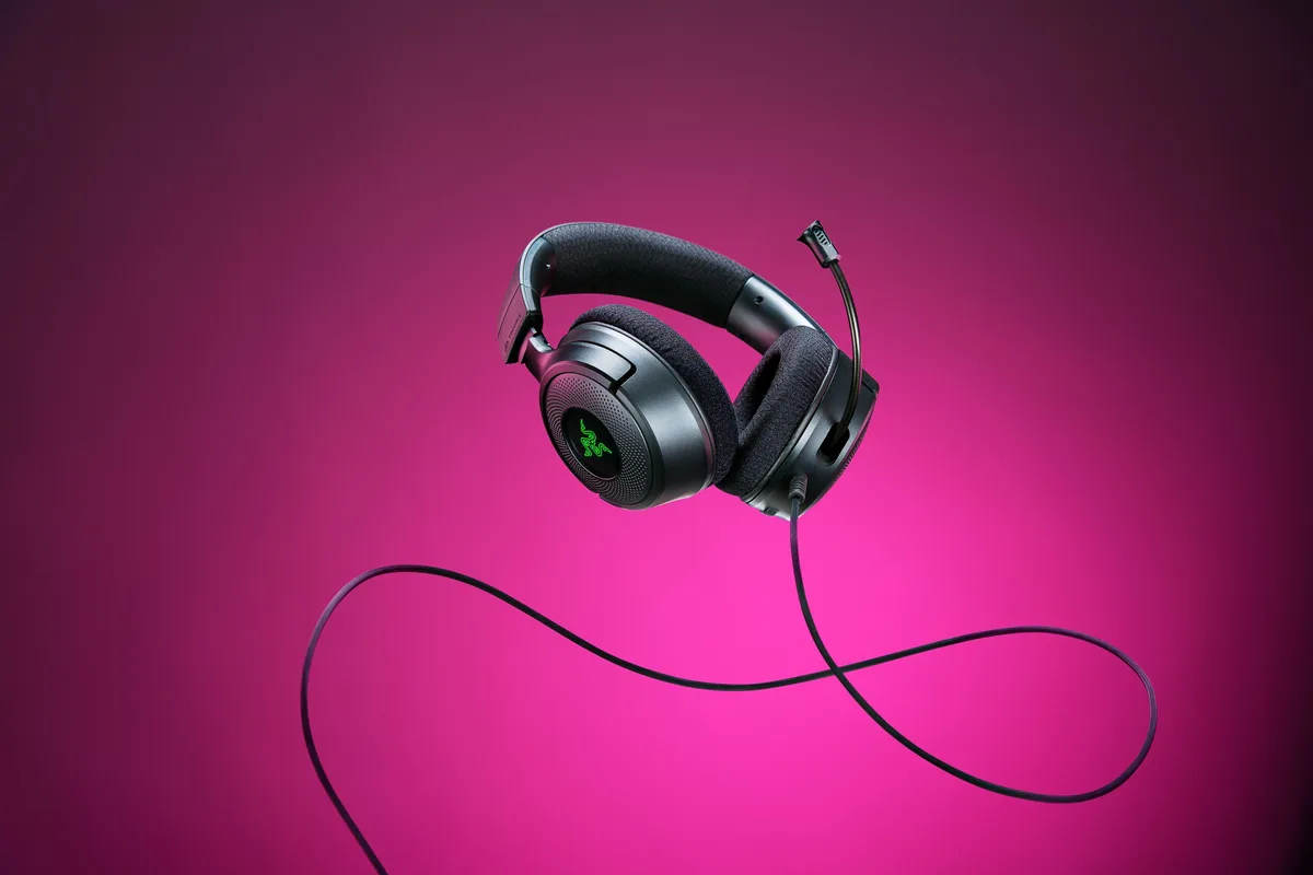 Игровая гарнитура Razer Kraken V4 X, 7.1, USB-A, 1.8м, RGB, черная.
