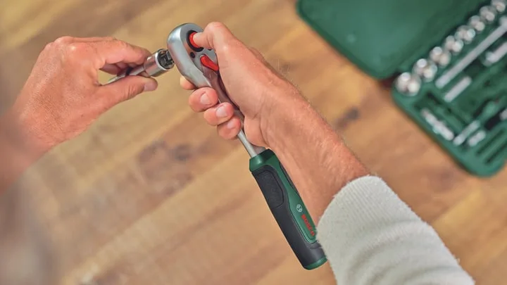 Ключ трещотка Bosch 1/2" храповик 72 зубца металлический