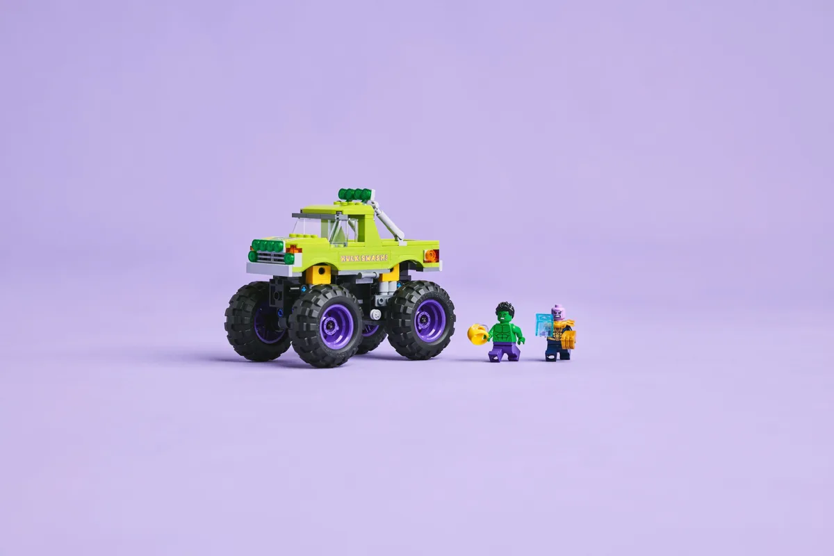 Конструктор LEGO Super Heroes Вантажівка Халка проти Таноса