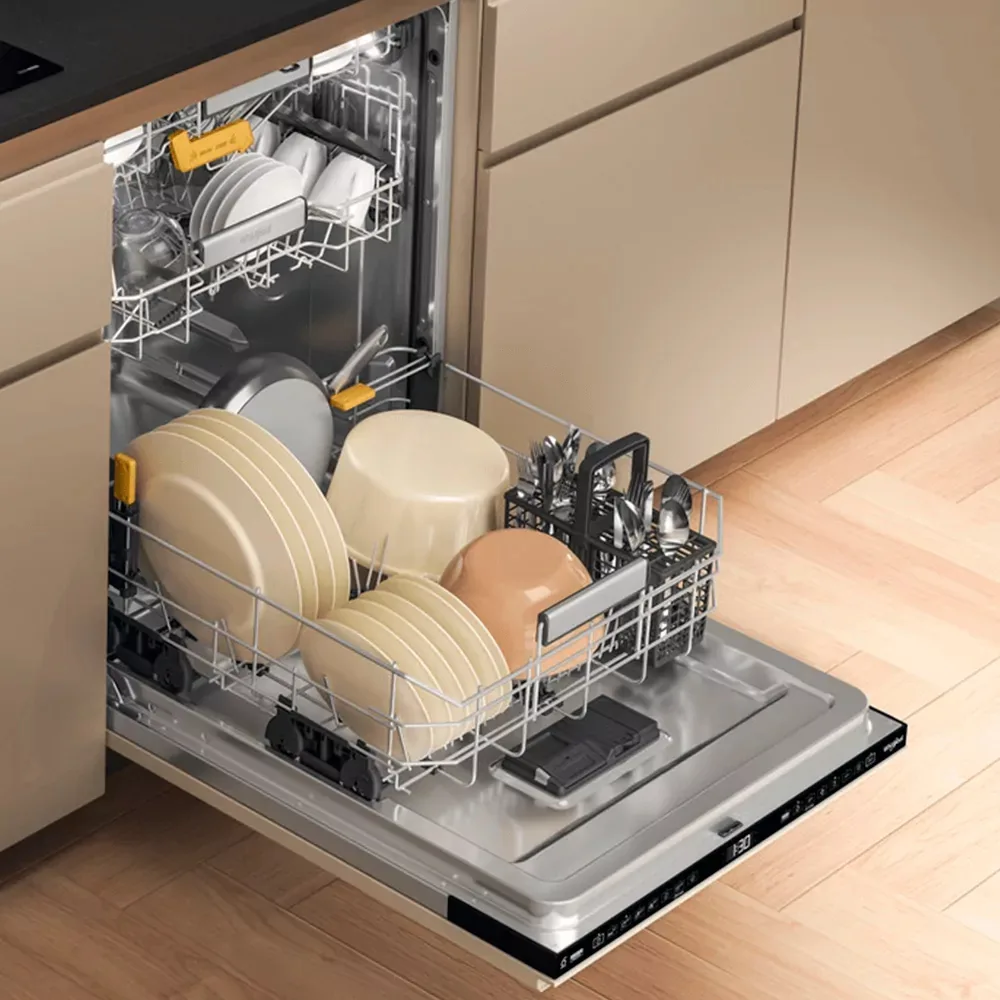 Посудомоечная машина Whirlpool электронная встроенная на 14 комплектов 59.8х82х55.5 см.