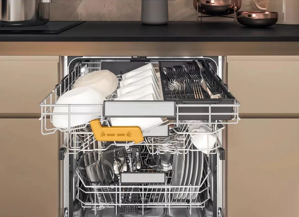 Посудомоечная машина Whirlpool электронная встроенная на 14 комплектов 59.8х82х55.5 см.