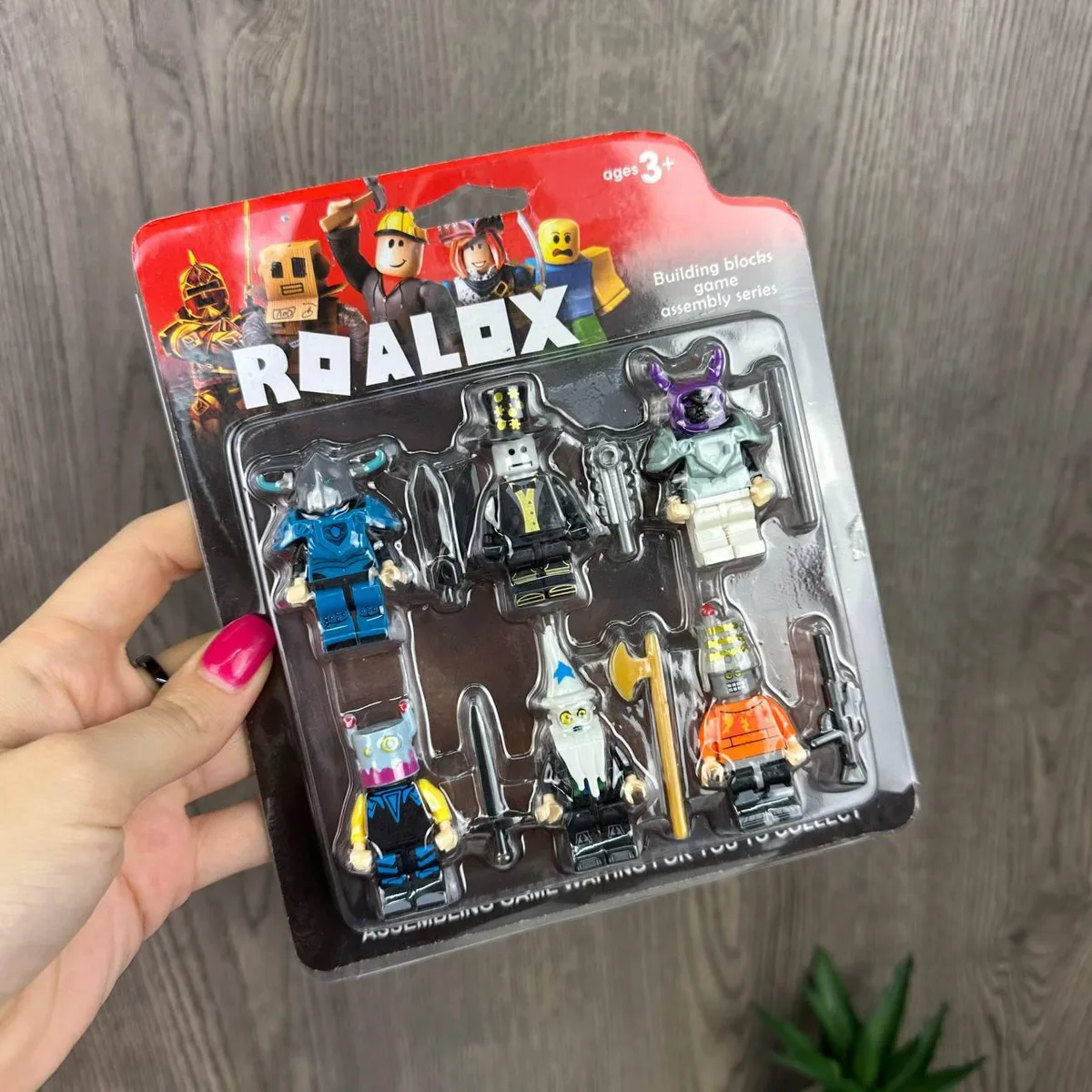 Набір фігурок LEGO Roblox 12 деталей пластик 19х16,5 см різні кольори