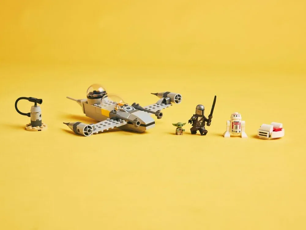 Конструктор LEGO Star Wars 4+ різнокольоровий  з фігурками Мандо й Ґроґу