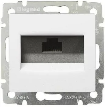 Розетка 1XRJ45 Legrand Valena Classic