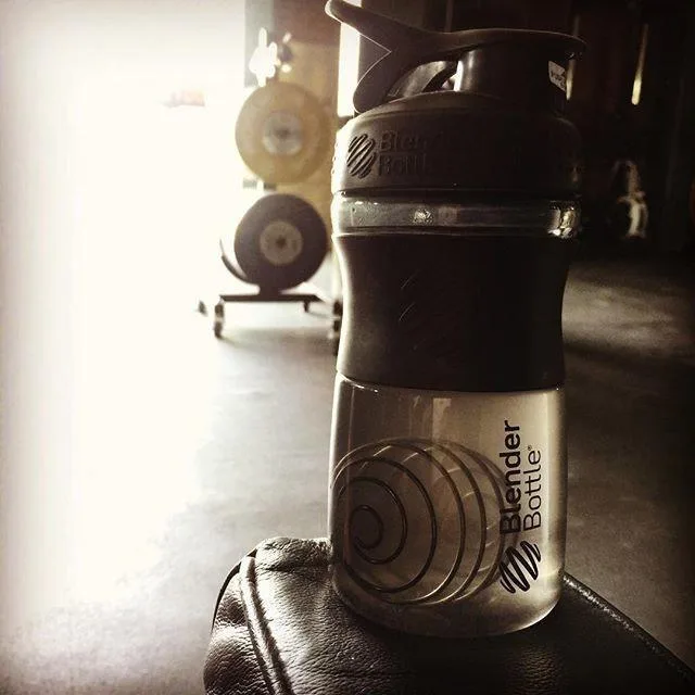 Шейкер BlenderBottle Tritan 590 мл Чорний
