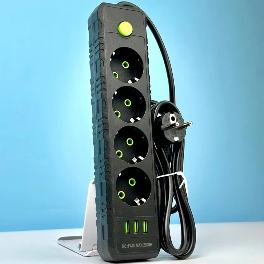 Мережевий фільтр подовжувач 4 розетки 3USB 4 м чорний