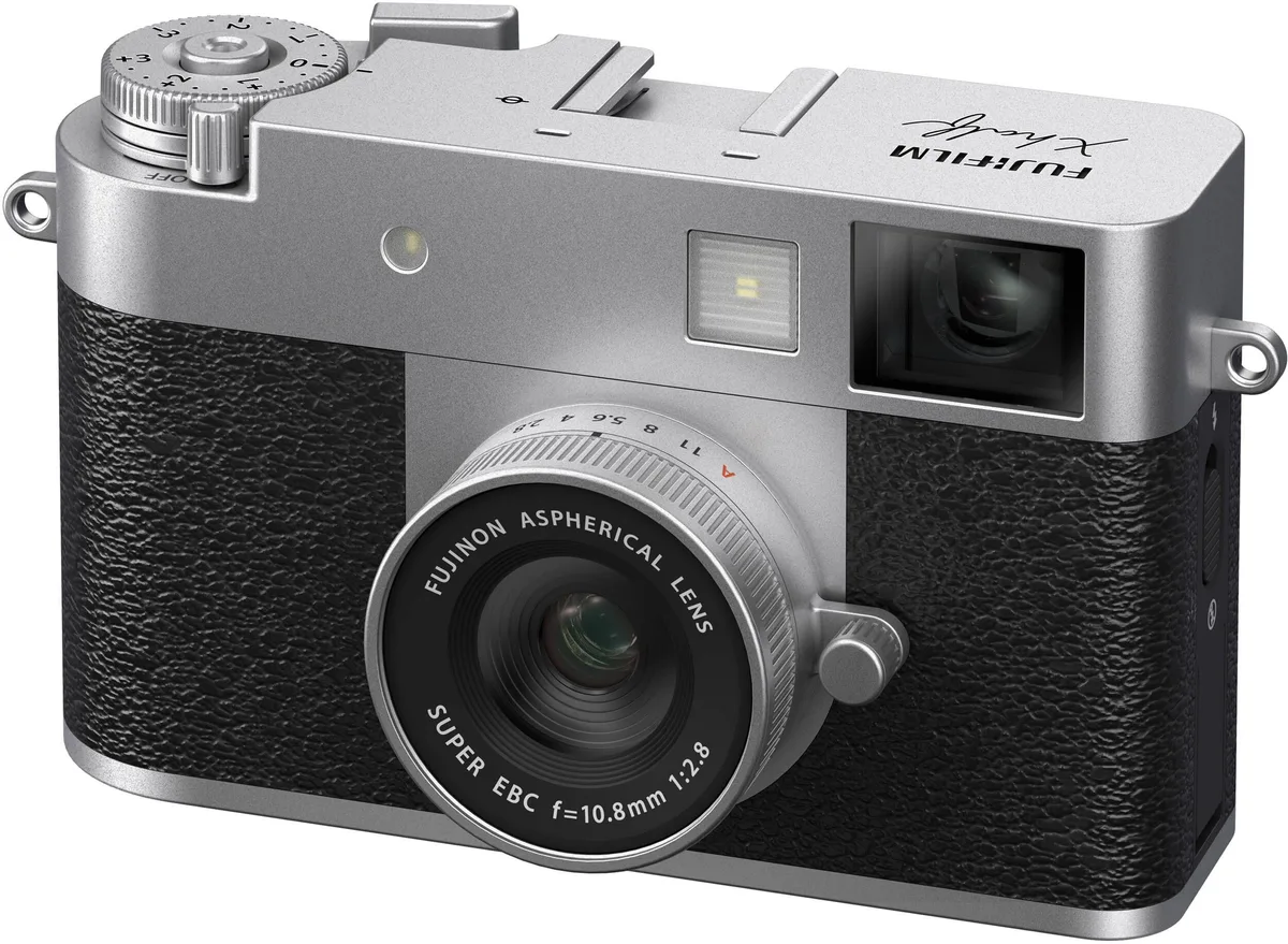 Цифр. фотокамера FujiFilm X-Half X-HF1 Silver