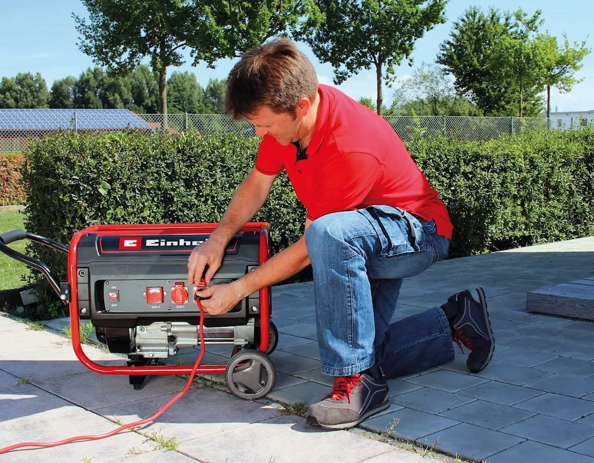 Бензиновий генератор Einhell 230 В 2600 Вт 4 такти 41,2 кг