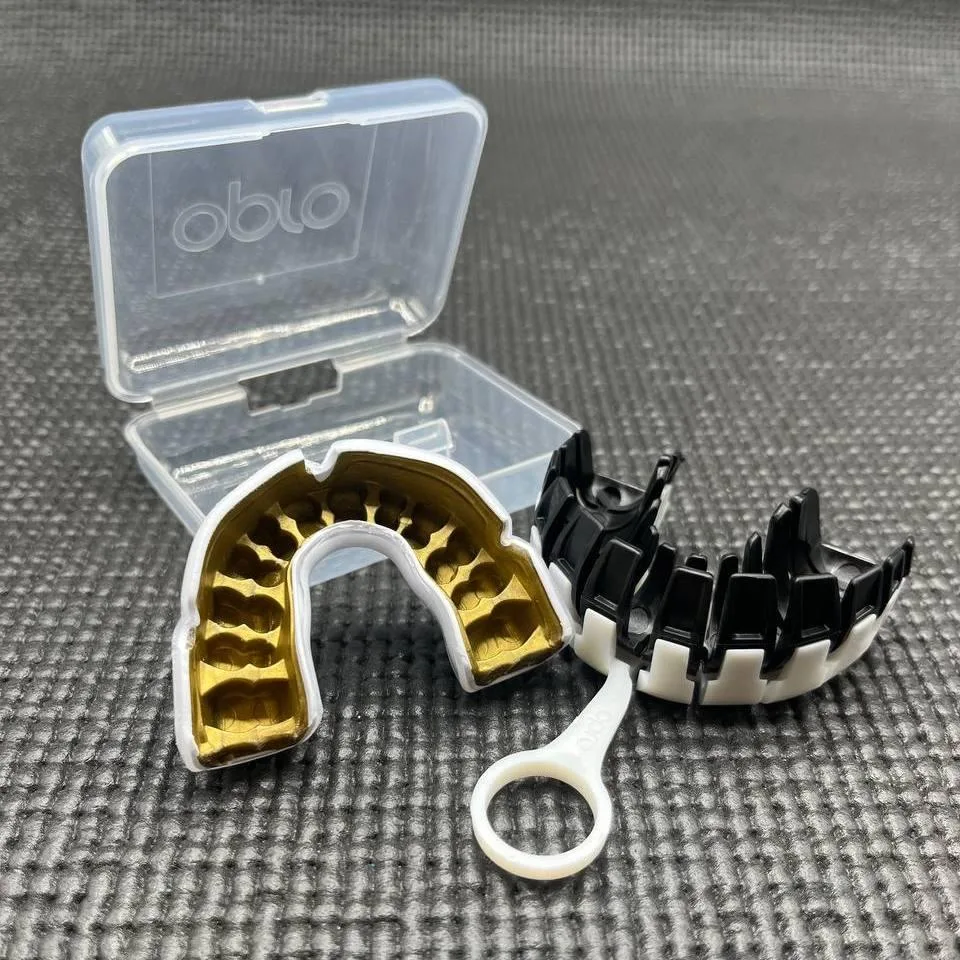 Капа OPRO Dental Grade однощелепна доросла 11+ Білий/Золотий