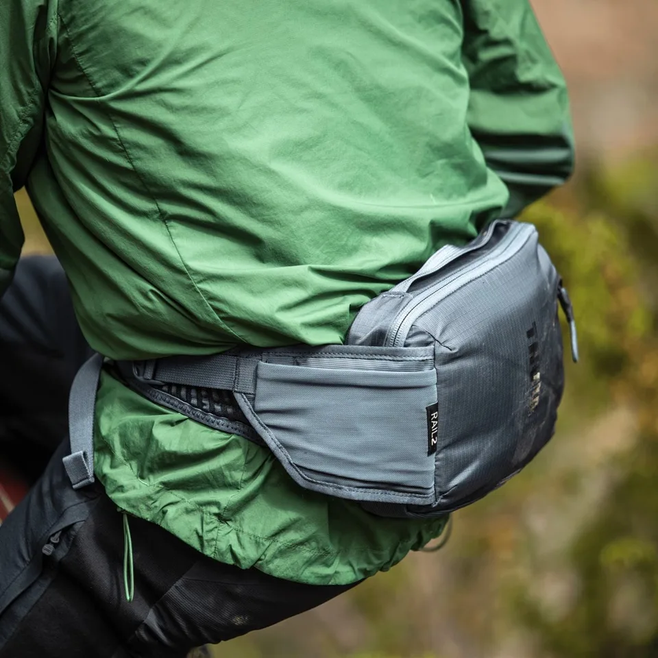 Сумка Thule Нейлон 260х90х150 мм Faded Khaki