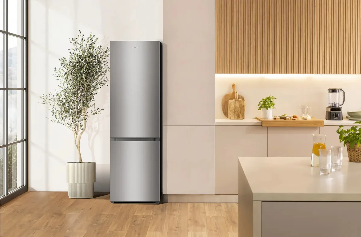 Холодильник Gorenje серый 180х55х56 см 264 л A+++ Инверторный