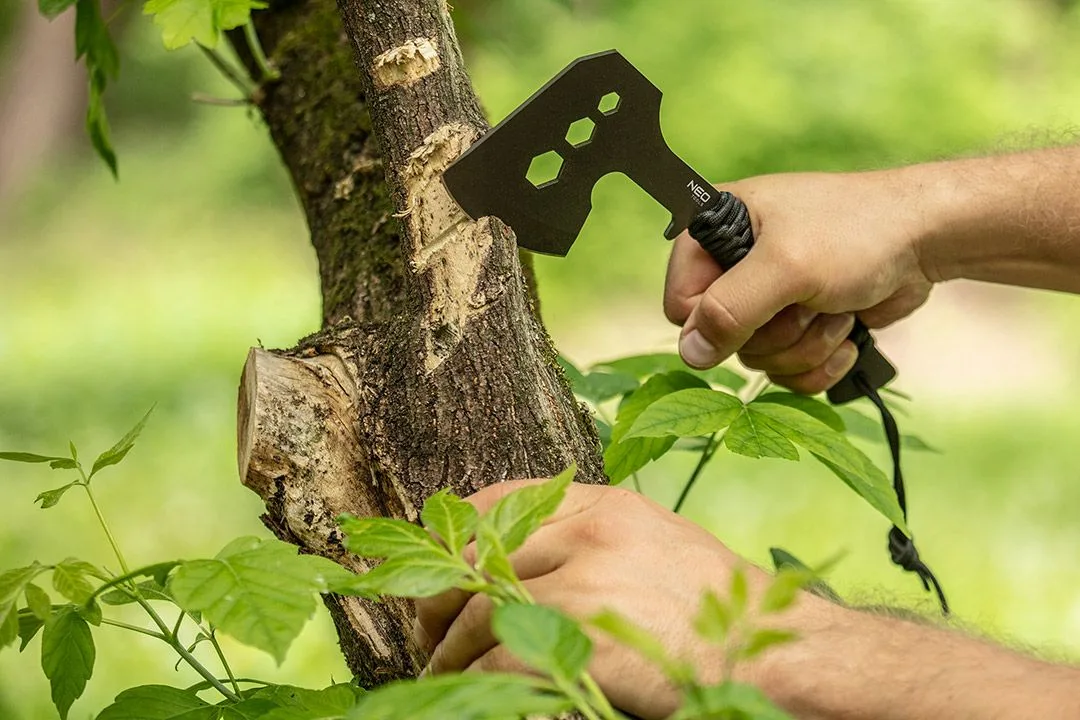 Сокира універсальна Neo Tools руків'я сталеве з паракордом 3 отвори для відкручування гвинтів M10 M13 M16 26см 266г нейлоновий чохол