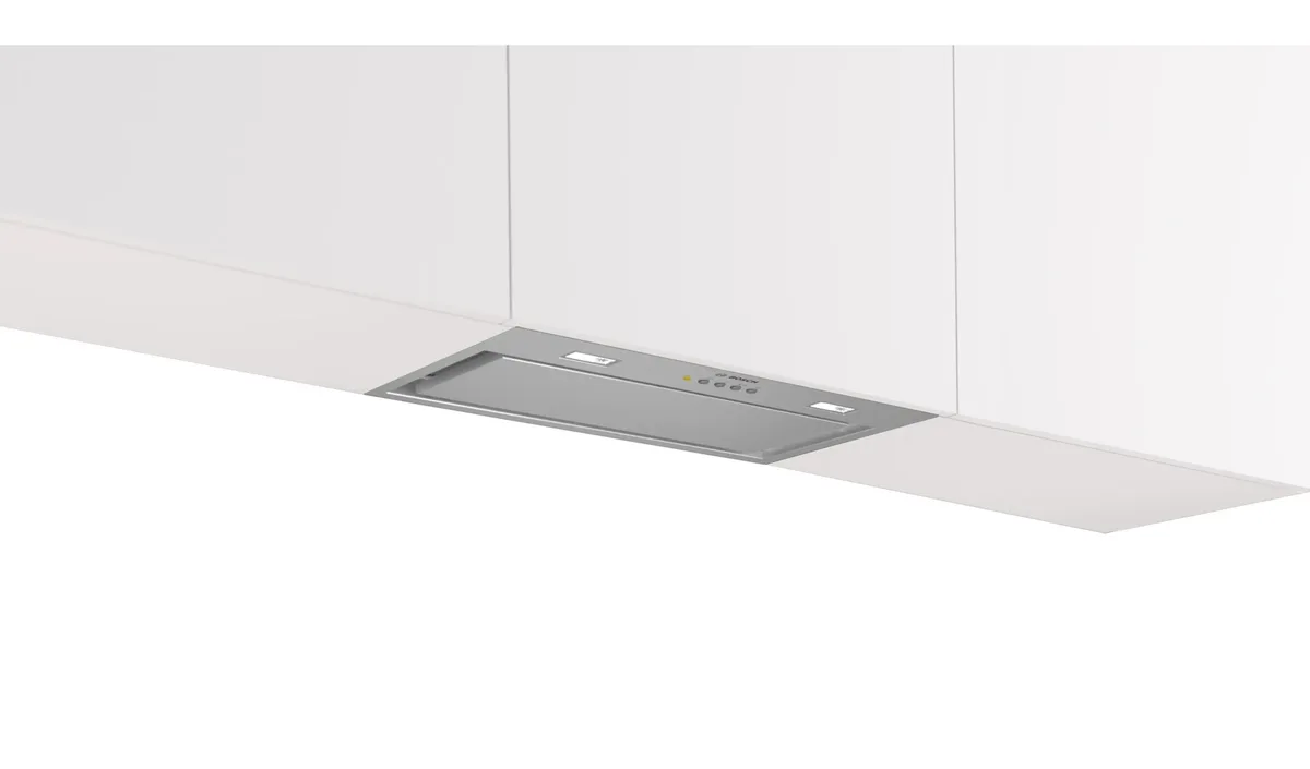 Вбудована витяжка Bosch, 52 см, продуктивність 570 м3/год, нержавіюча сталь.