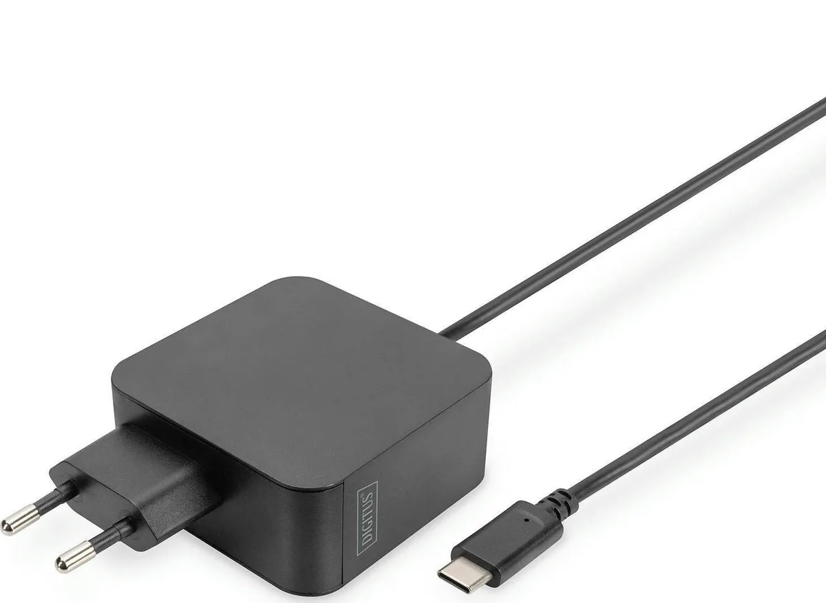 Зарядний пристрій DIGITUS USB-C 65 Вт чорний 1,2 м вогнестійкий