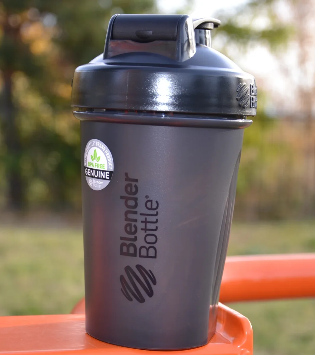 Шейкер спортивний BlenderBottle Tritan 590ml Чорний