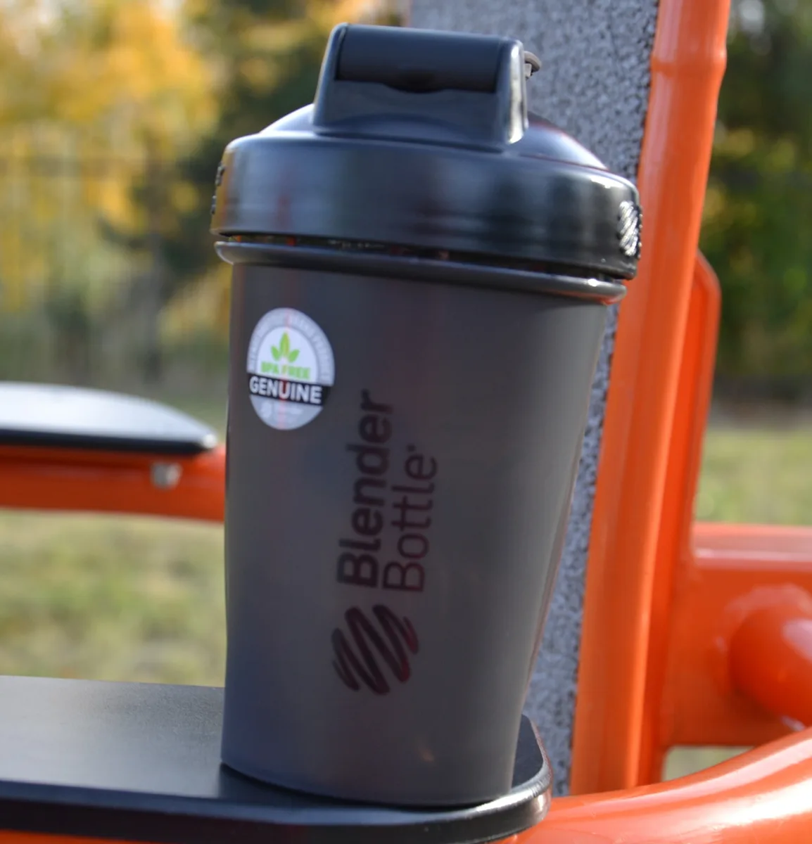 Шейкер спортивний BlenderBottle Tritan 590ml Чорний