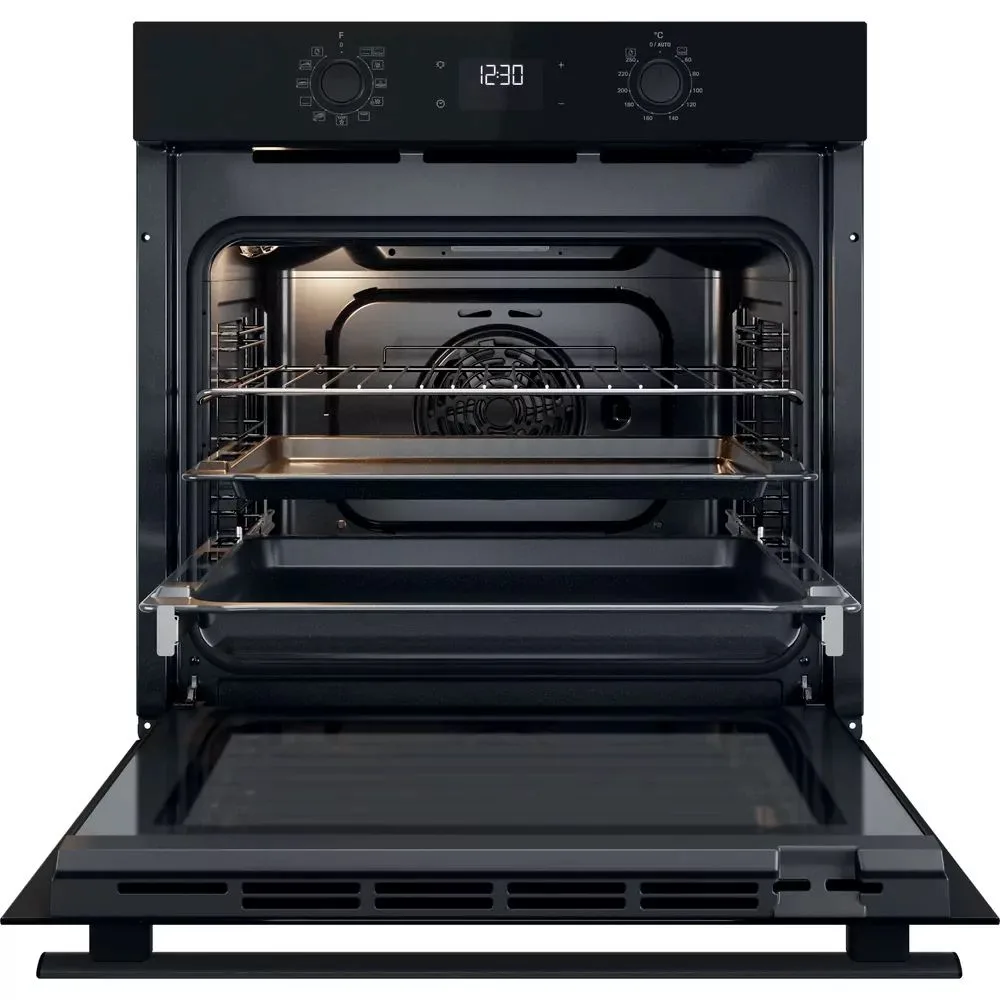 Электрический духовой шкаф Whirlpool, объем 71л, класс энергоэффективности A+, с дисплеем, конвекцией и телескопическими направляющими, черного цвета