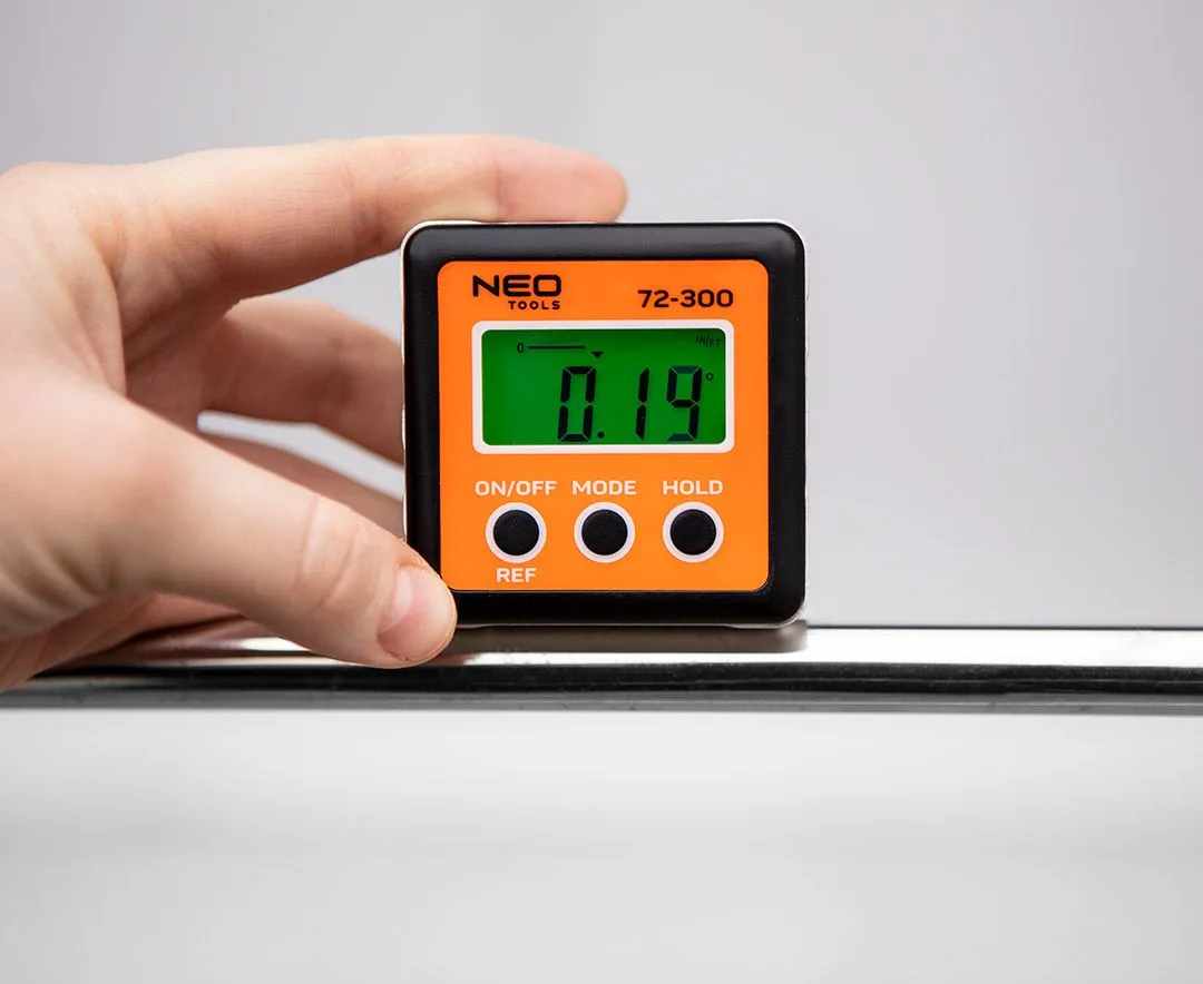 Кутомір Neo Tools, точність ±0.1°, 4 режиму вимірювання, магнітний.