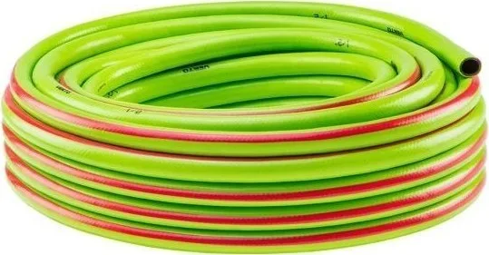 Садовий шланг Verto Professional, 1/2", 20м, трислойний, витримує тиск до 25 бар, температурний діапазон -10...+45°C.