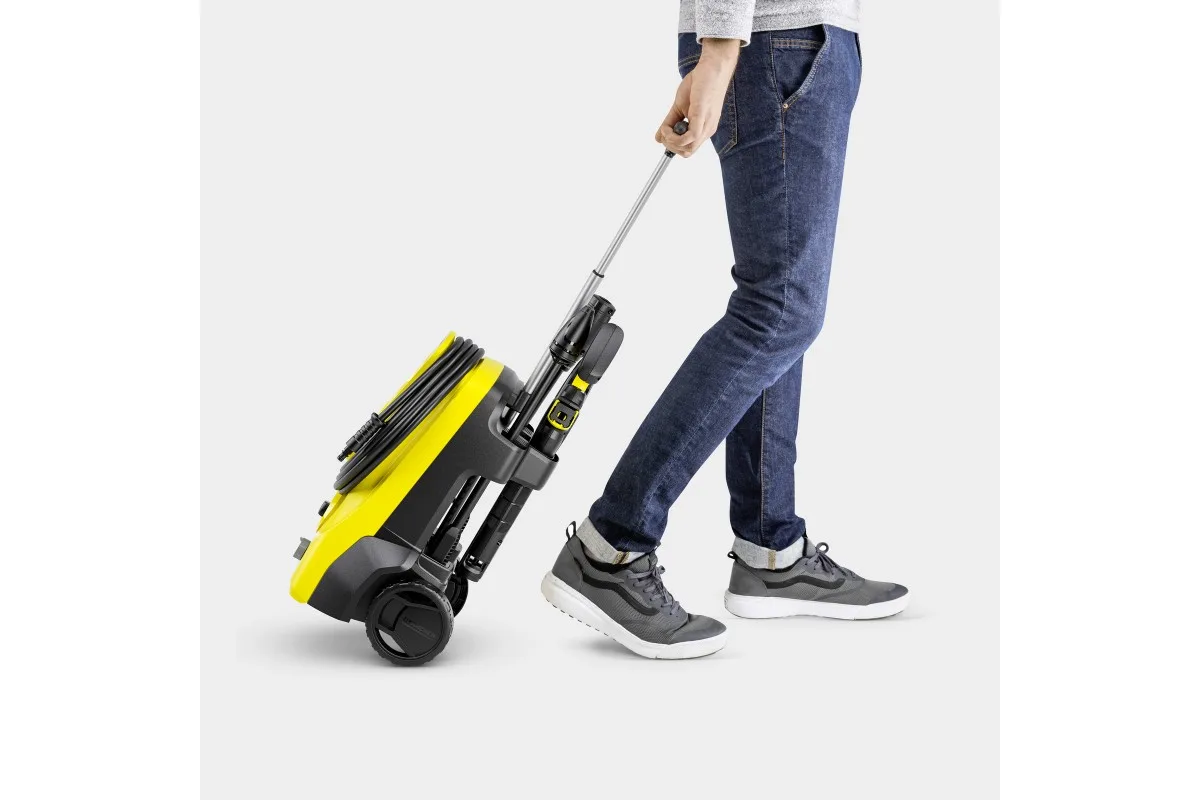 Високонапірна мийка Karcher K 4 CLASSIC CAR, 1200 Вт, 20-190 бар, 420 л/год, шланг 5 м, вага 4.6 кг.