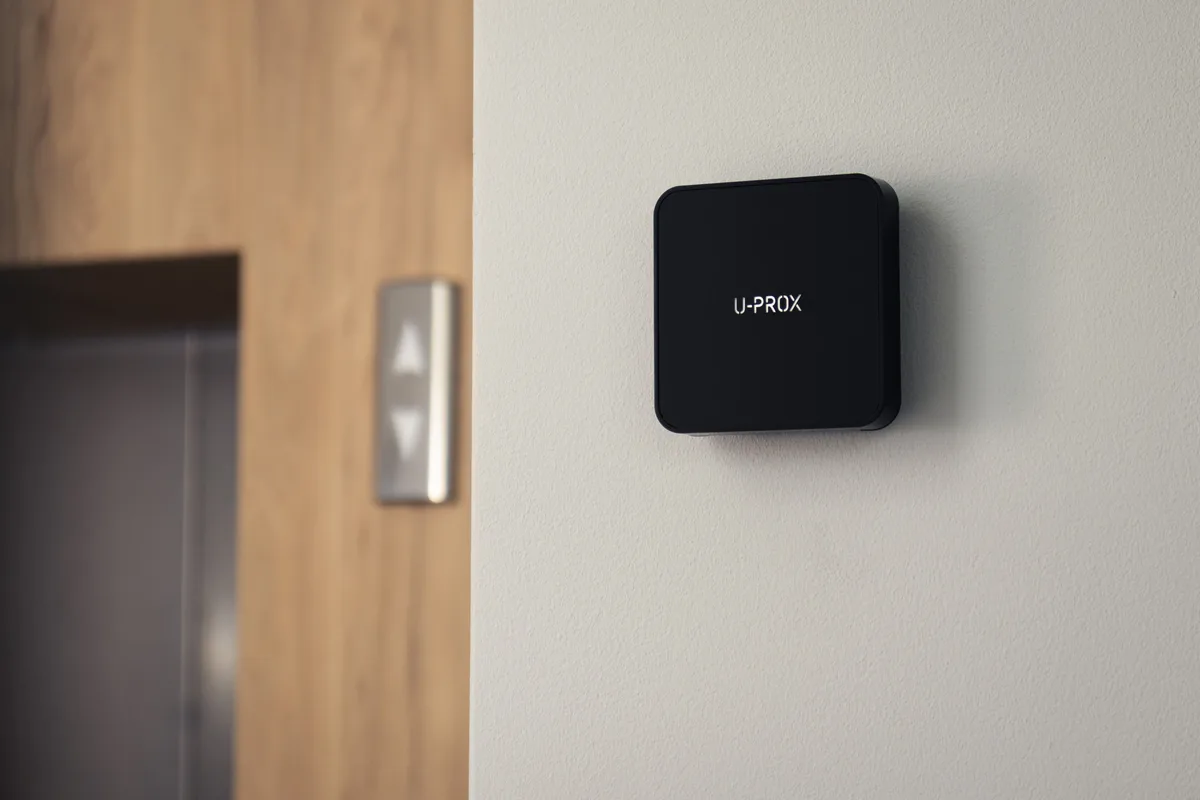 Беспроводная сирена для помещений U-Prox Siren Black, 85 дБ, беспроводная, черный.