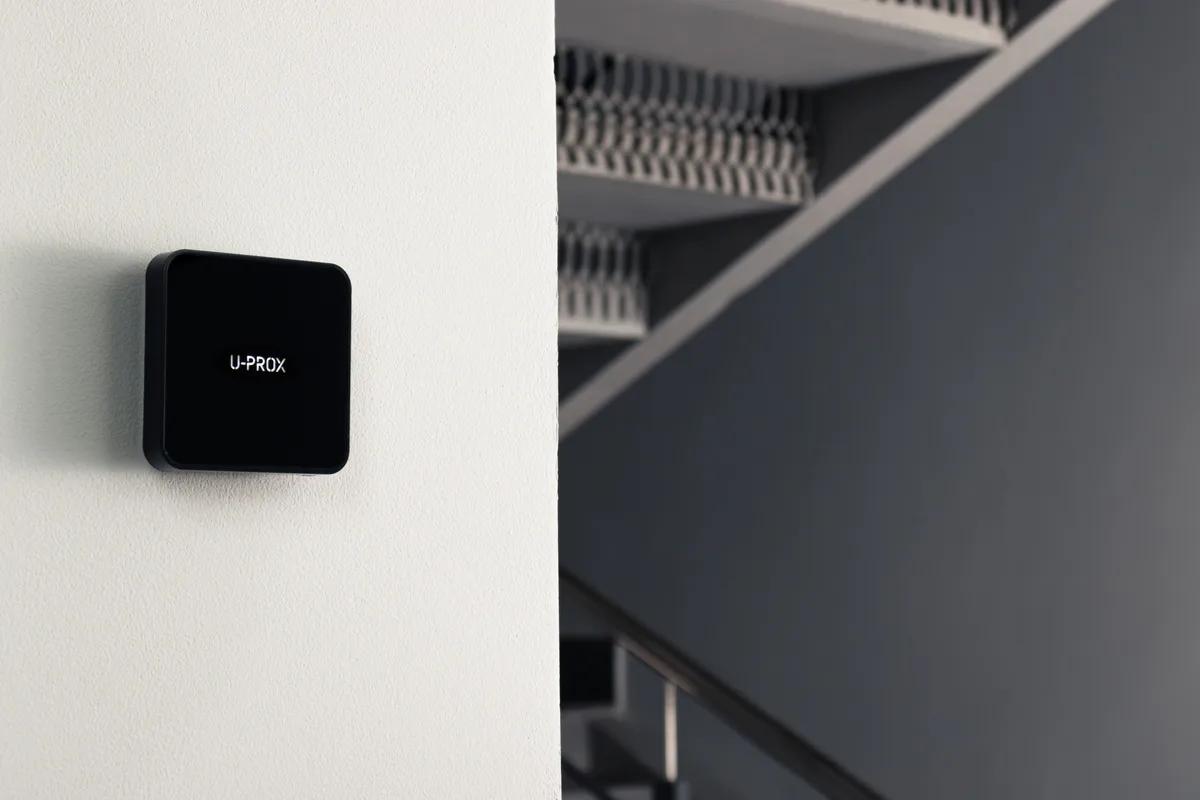Беспроводная сирена для помещений U-Prox Siren Black, 85 дБ, беспроводная, черный.