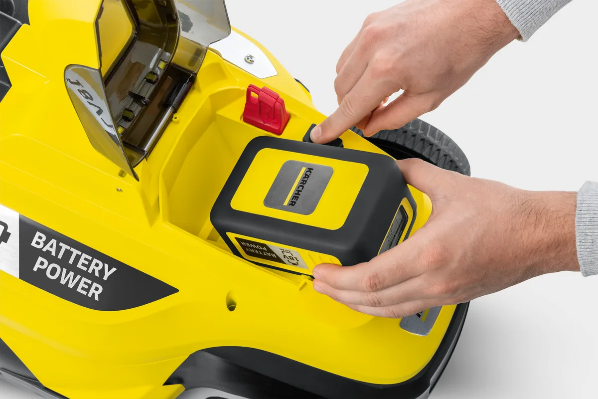 Аккумуляторная газонокосилка Karcher LMO 18-36, 18В, 36 см, высота скашивания 30-70 мм, без батареи и зарядного устройства