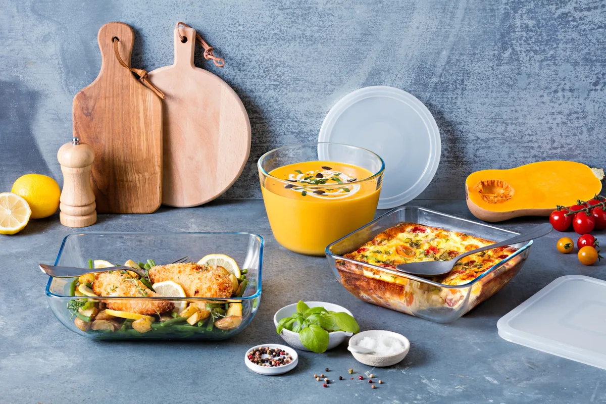 Форма Pyrex боросилікатне скло 22х17 см з кришкою