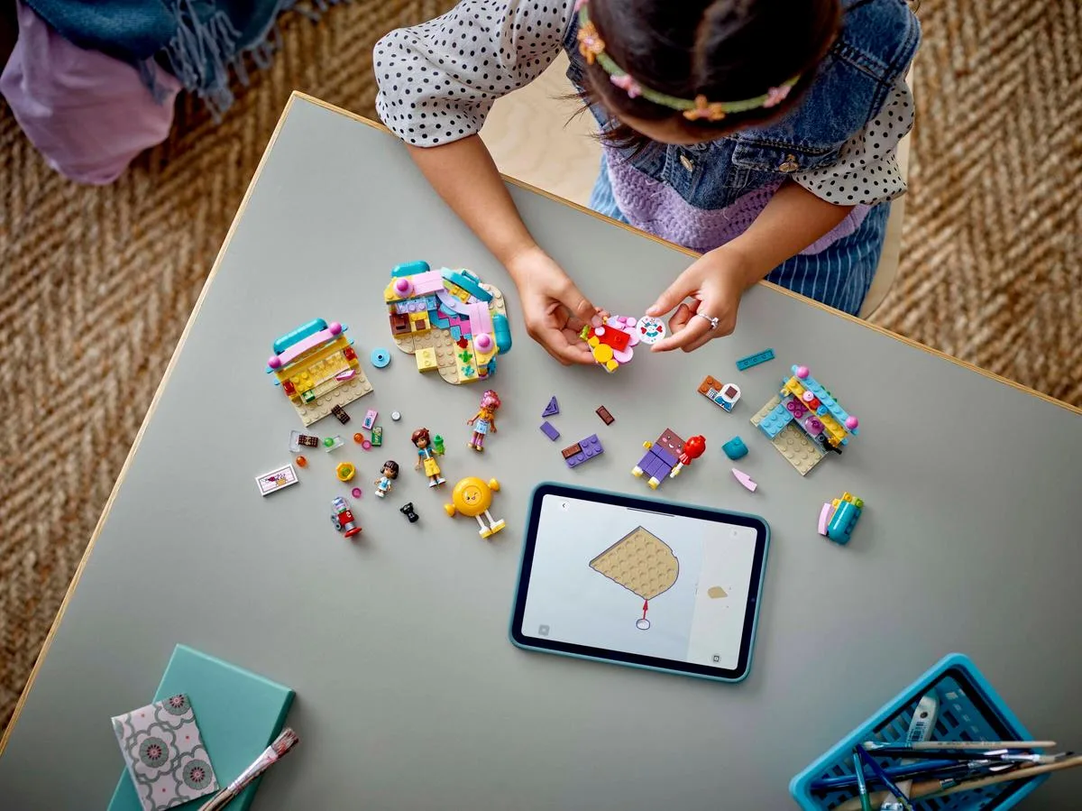 Конструктор LEGO Friends цукерня 6+ різнокольоровий