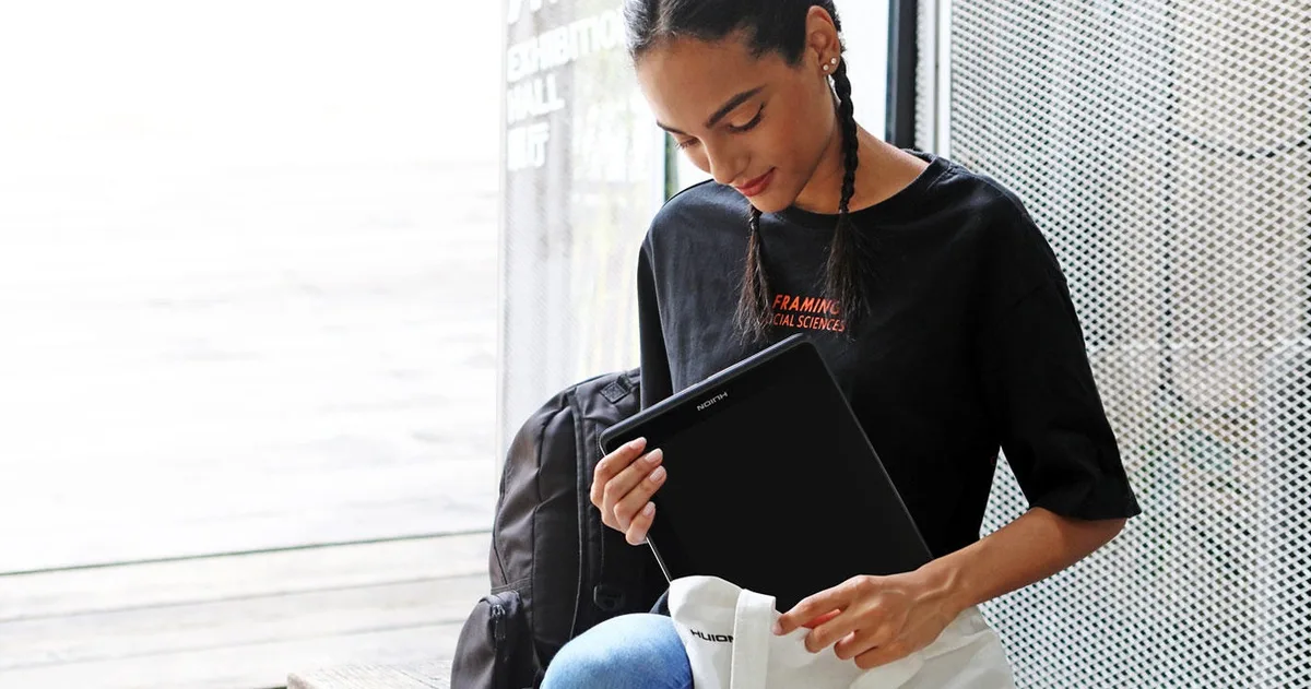 Графічний монітор Huion 13,3" Kamvas Pro 13, USB-C,чорний