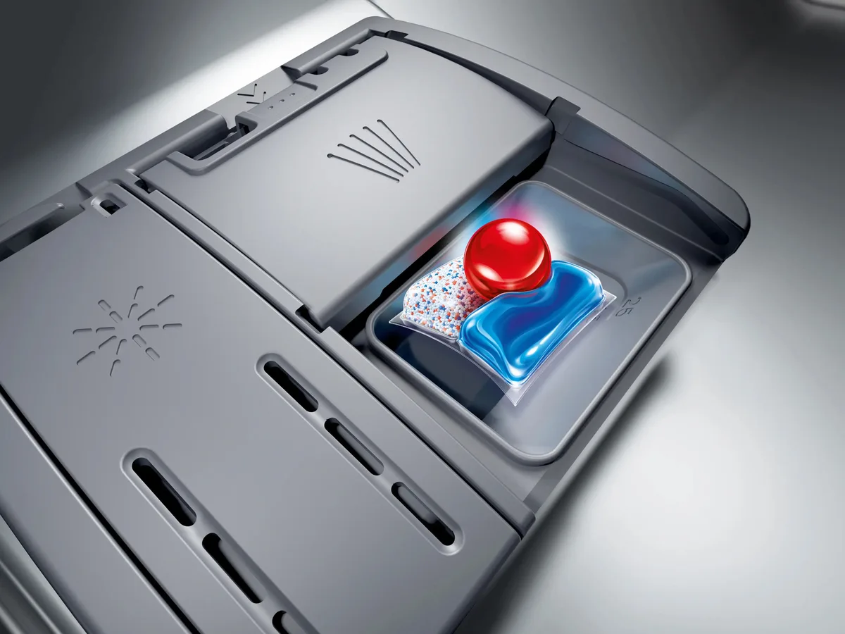 Встраиваемая посудомоечная машина Bosch, на 9 комплектов, класс энергоэффективности F, 45 см, белая