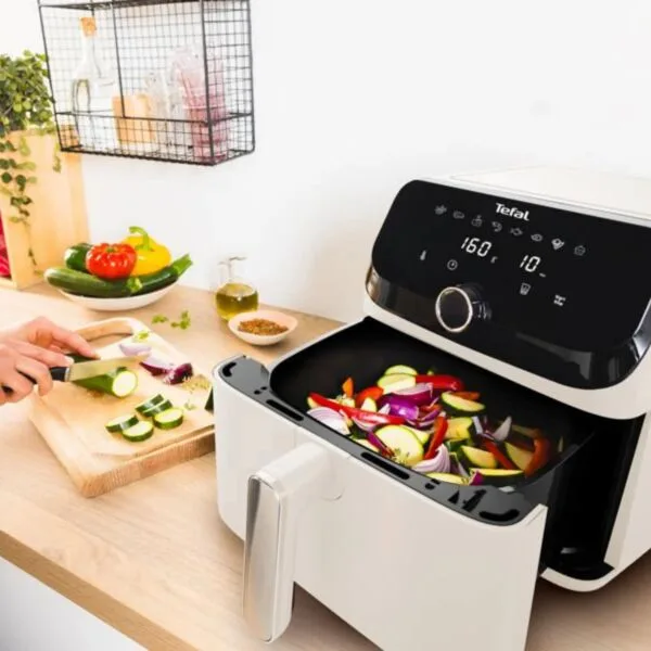 Мультифритюрниця Tefal Easy Fry Mega, 1700Вт, об'ємна чаша 7.5л, сенсорне управління, 8 програм приготування, пластик, бежевого ко