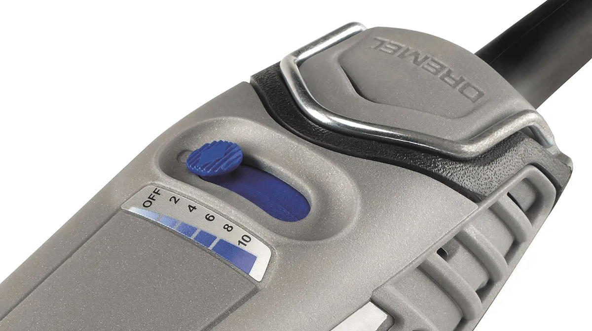 Шлифмашина Dremel 130Вт 10000-33000об/мин 0,55кг 15 насадок
