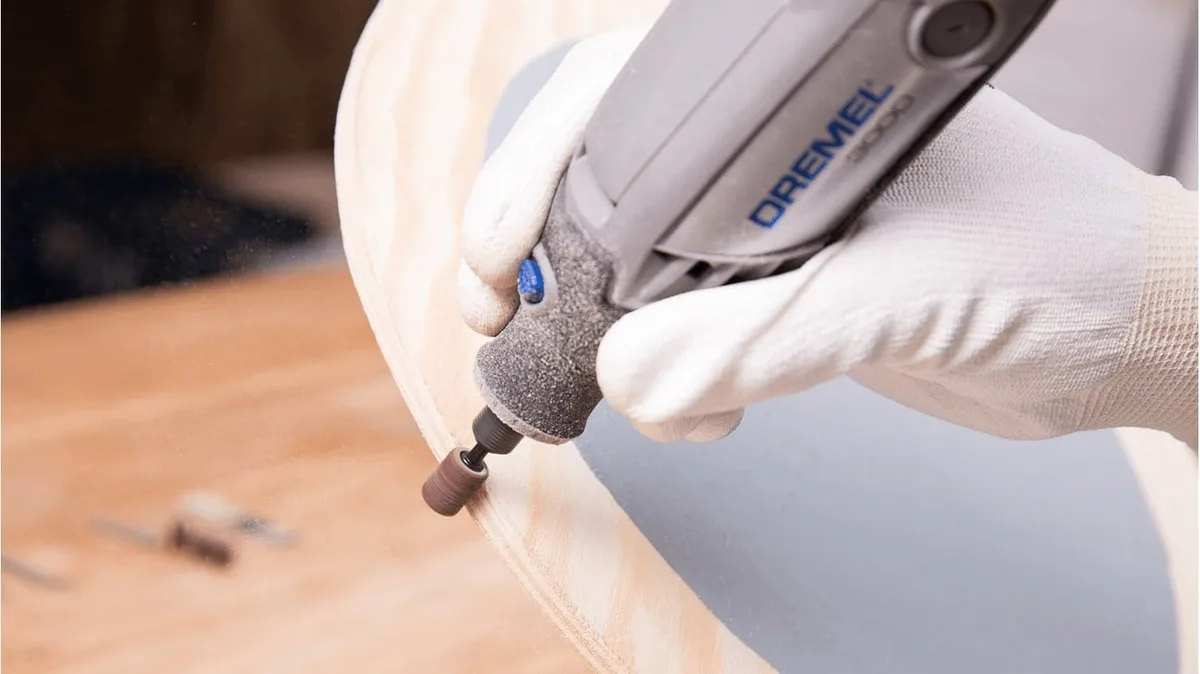 Шлифмашина Dremel 130Вт 10000-33000об/мин 0,55кг 15 насадок