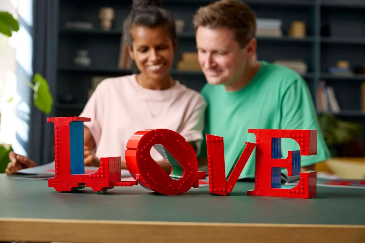 Конструктор LEGO 791 деталей пластик 18+ червоний синій зелений