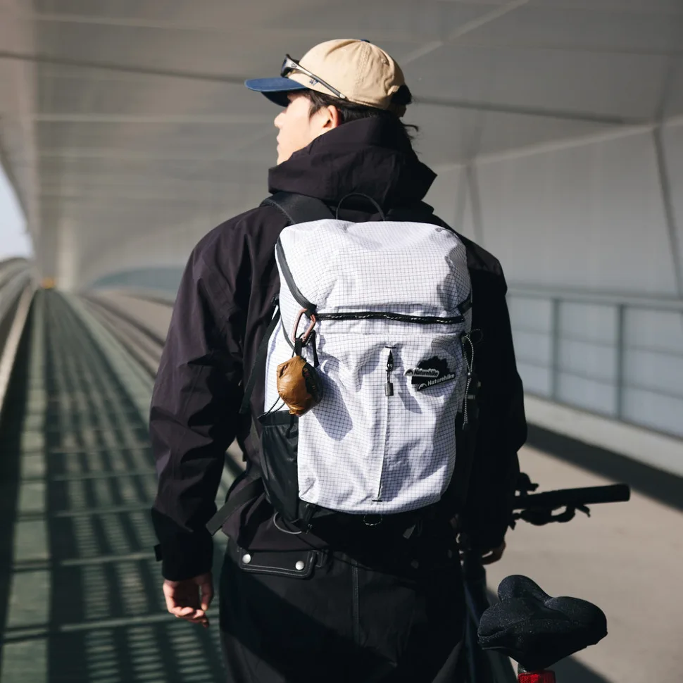 Рюкзак туристичний Naturehike поліамід 50х29х16 см коричневий 25 л