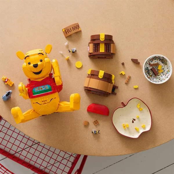 Конструктор LEGO Disney Вінні-Пух 1399 деталей для дорослих 35,4х11,8х37,8 см