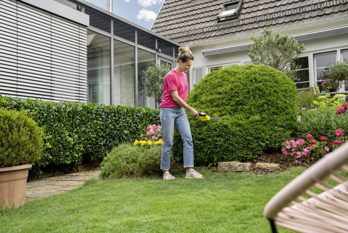 Ножницы аккумуляторные для газона Karcher GSH 2 Plus