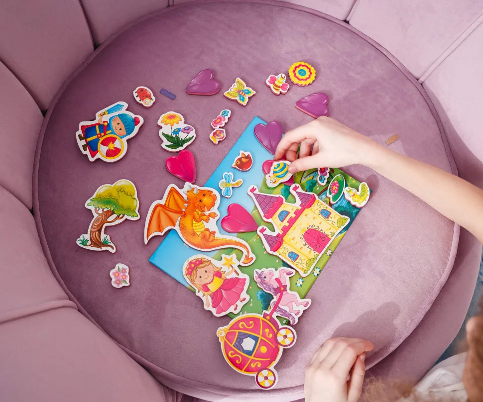 Дитяча настільна магнітна гра Vladi Toys з екологічно чистого матеріалу, 30 магнітів для дівчаток