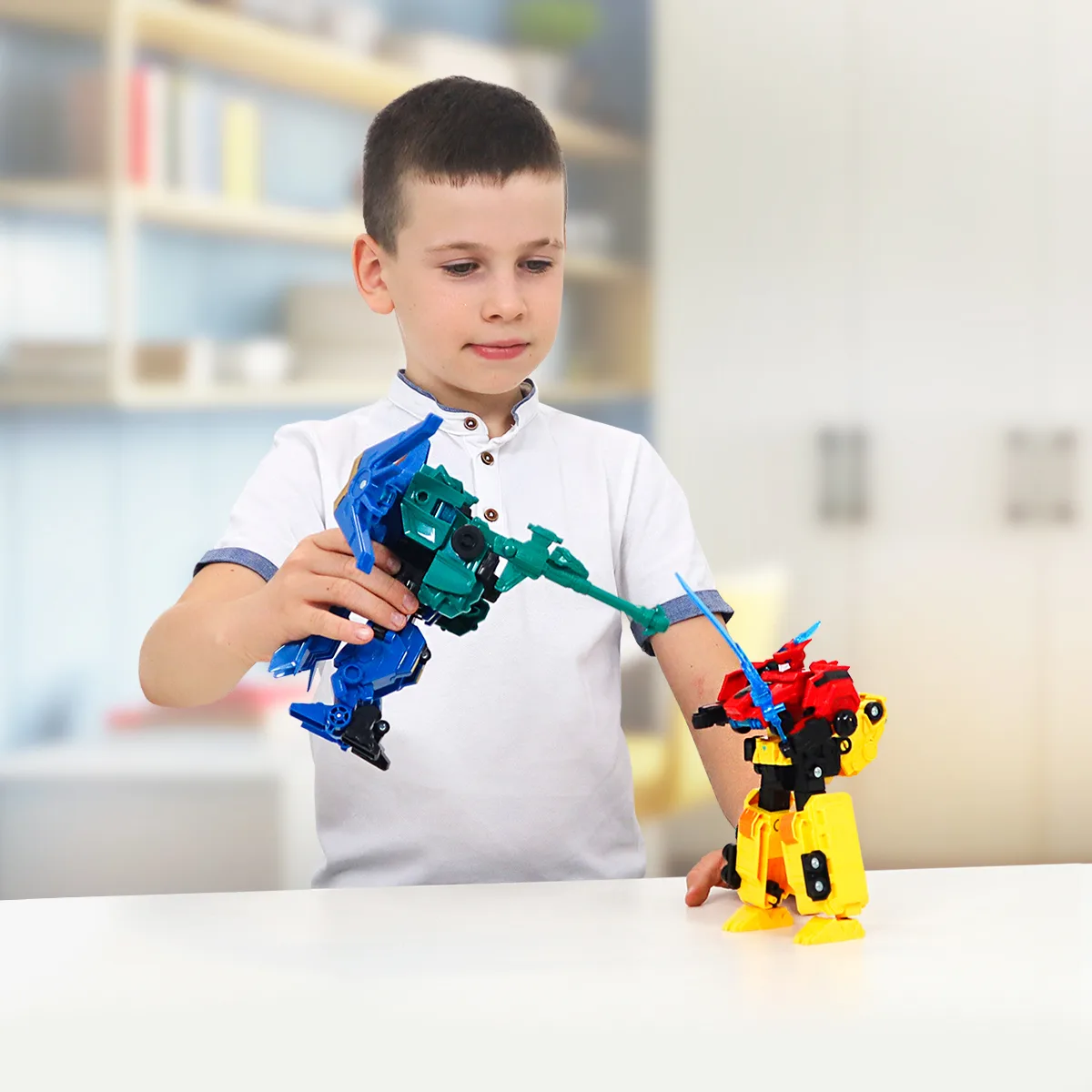 Ігровий набір Dinoster з роботом-трансформером Раптор Трон пластик 24х12х26,8 см