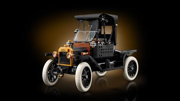 LEGO Icons Конструктор 1060 деталей чорний