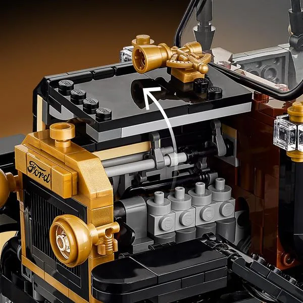 LEGO Icons Конструктор 1060 деталей чорний